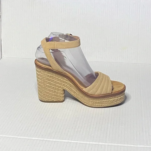 UGG Laynce Chunky Platform Sandal - Picture 11 of 15
